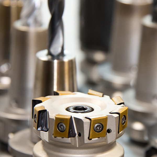 伺服液压系统浅谈液压阀的基本结构及螺孔加工精度